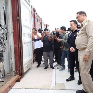 “铝废料”打开却变成电子垃圾？泰国在林查班港查货了