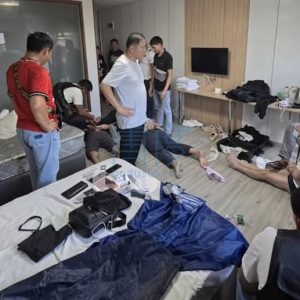 4名中国人在老挝涉嫌入室盗窃被抓，专挑长期无人住宅下手