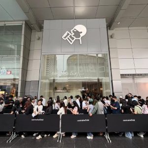 中国茶饮又在泰国火了！喜茶曼谷新店500多人排队