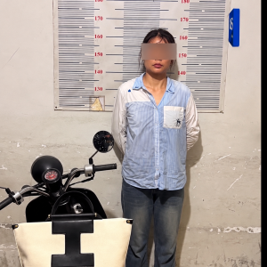 中国女子在金边多次潜入店铺盗窃财物被警方抓获