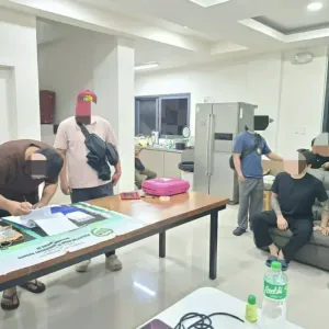 两名韩国男子菲律宾克拉克涉毒被捕，查获约200克氯胺酮