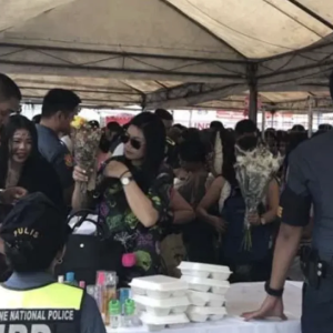 菲律宾万灵节安保升级！全国逾11万人参与执勤，警方加强墓园巡逻 ...