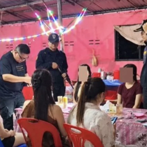 旅游签证竟被用于打工！泰国移民局查获7名老挝女子